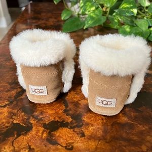 Baby Uggs Boots Ugg Chestnut Boot Light Brown Tan Suede Crib Shoe